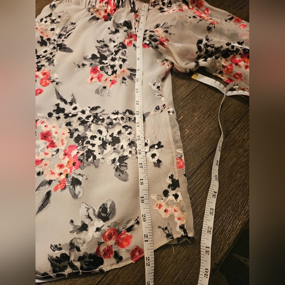 White House Black Market Pink Relaxed Smocked Blouse - Picture 12 of 12